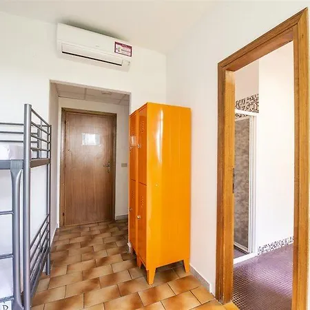 Hostal Safestay