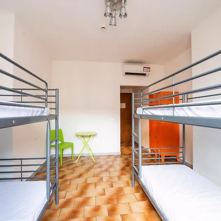 Hostal Safestay Pisa